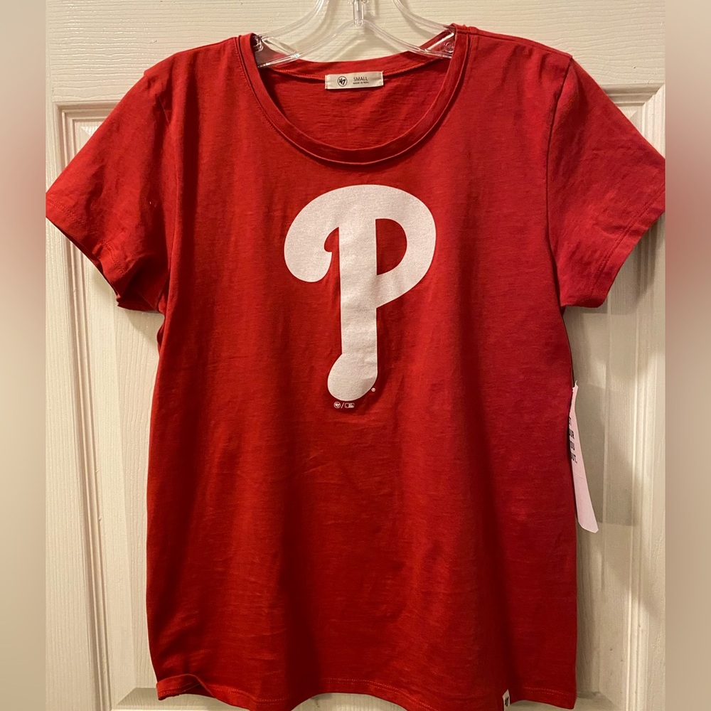 Philadelphia Phillies women’s T-shirt size small 47 brand NWT